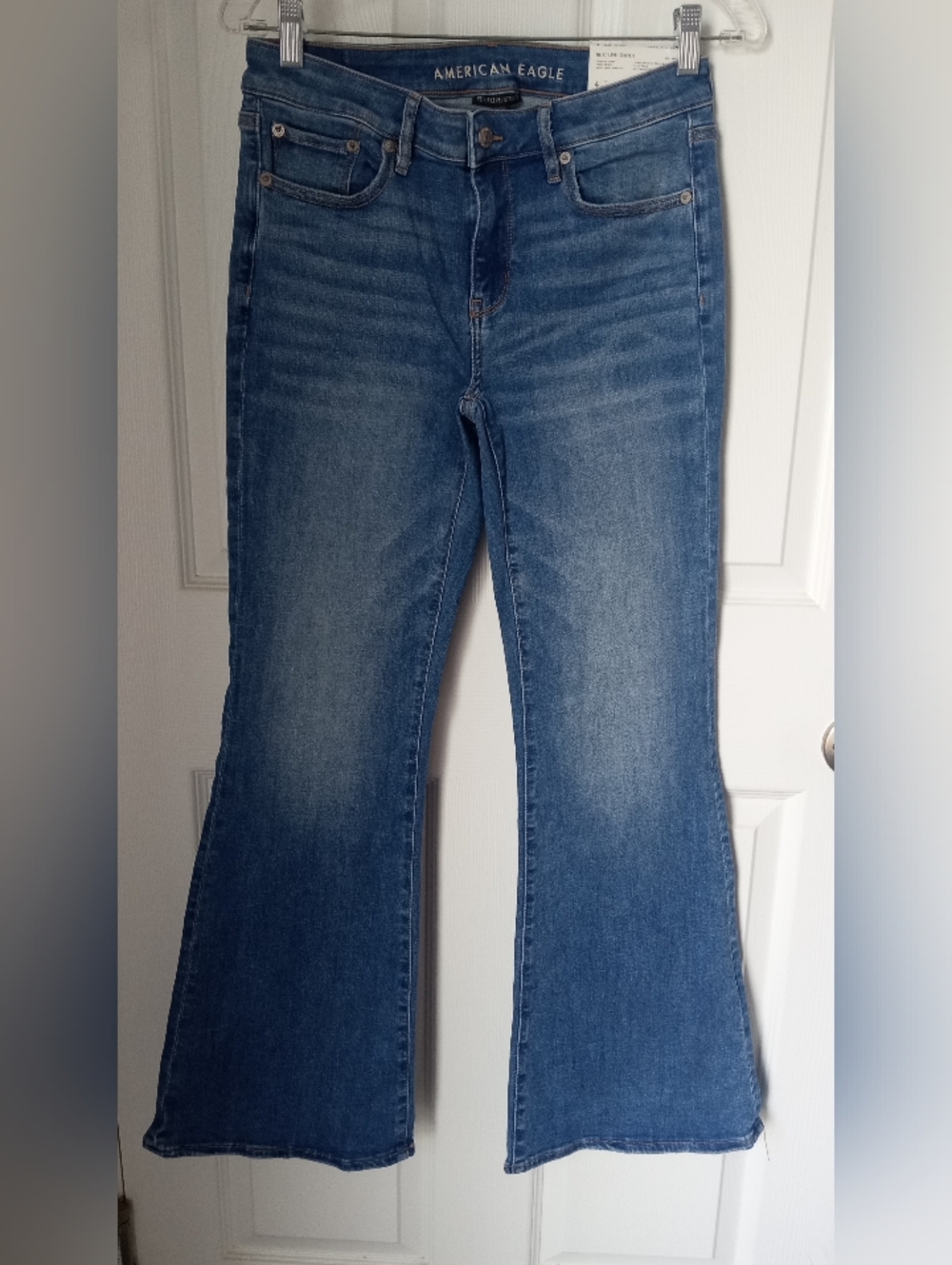 American Eagle Outfitters Blue Flare Jeans - Mid Wash